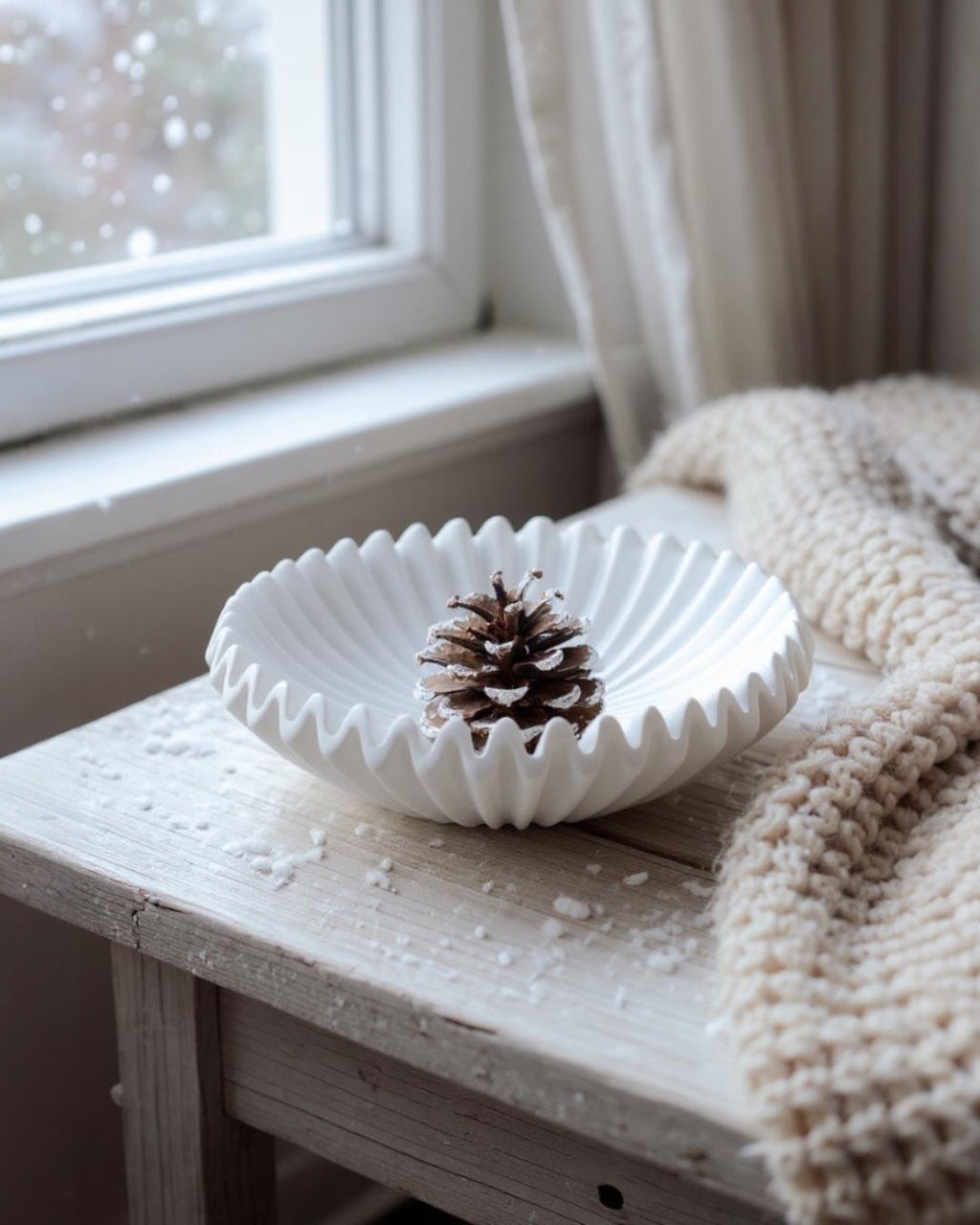 Matte White Ripple Dish